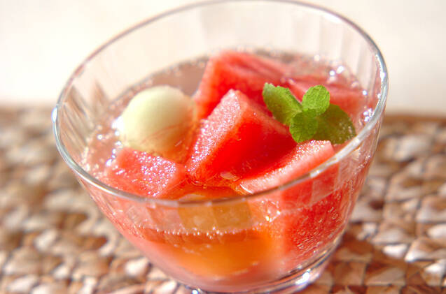 スイカのゼリージュース