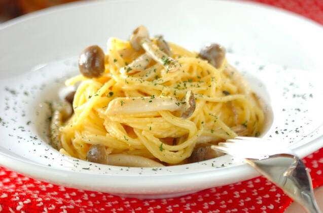 ホタテとしめじのクリームソース   