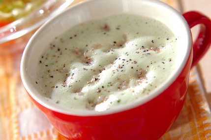 バジルのヨーグルトスープ