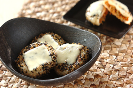 とろ～りチーズとゴマのおやき