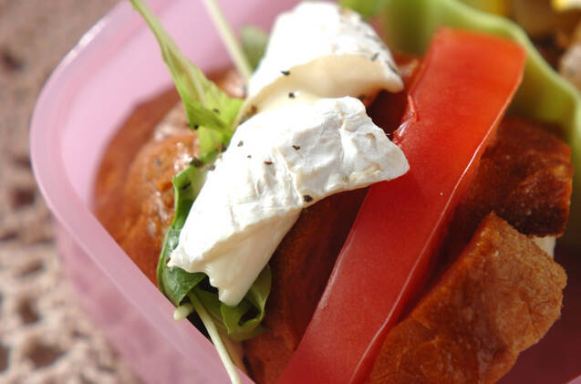 カマンベールカプレーゼサンド