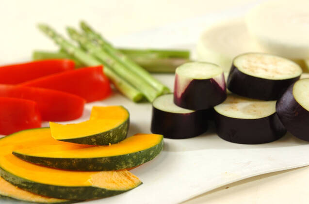 焼き野菜のたっぷりミートソース添えの作り方の手順1