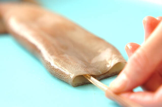イカの梅風味パスタの作り方の手順1