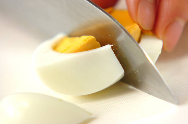 アスパラとゆで卵のマヨ和えの作り方の手順1