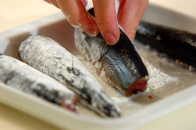 梅風味焼きサンマの作り方の手順4
