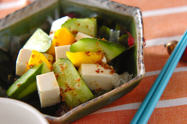 豆腐と海藻のサラダ