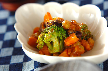 いろいろ豆のピーナッツ和え