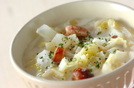 具だくさんのミルクスープ