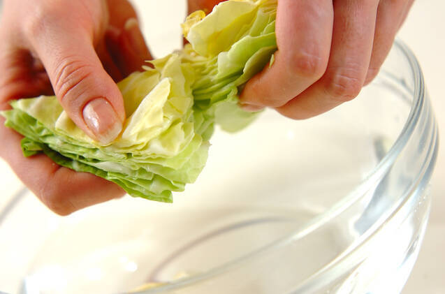 春キャベツのシーザーサラダの作り方の手順1