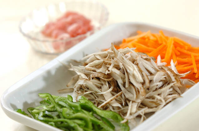 豚肉入りきんぴらの作り方の手順2