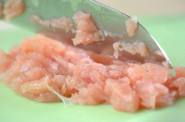 チキンナゲットの作り方の手順1