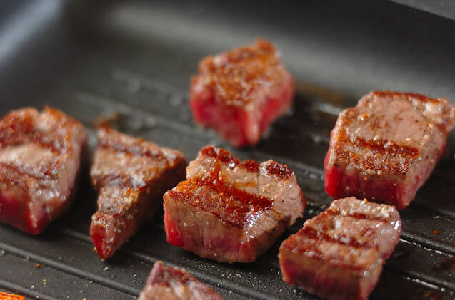 サイコロステーキの作り方の手順6