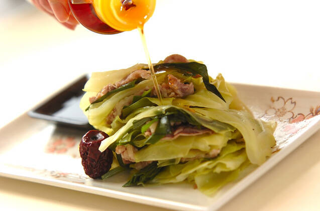 キャベツとニラの重ね蒸しの作り方の手順8