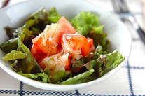 トマトのシンプルサラダ