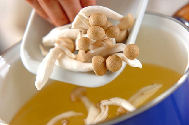 ウズラ卵のみそ汁の作り方の手順2