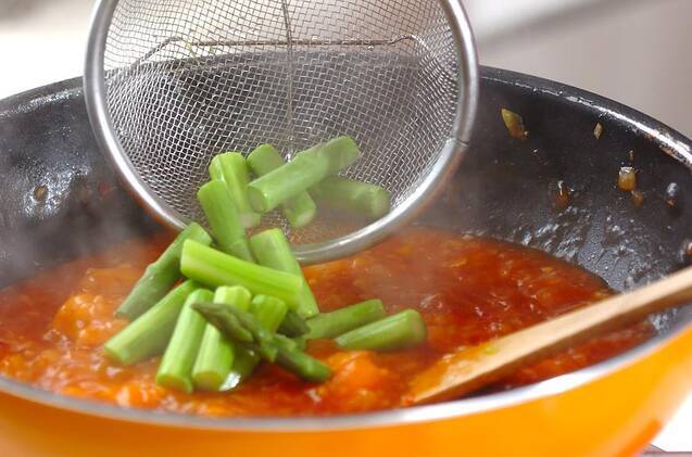 エビとグリーンアスパラのチリソースの作り方の手順9