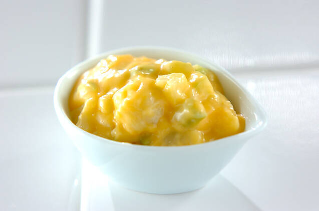 カリフラワーの卵黄クリーム和え