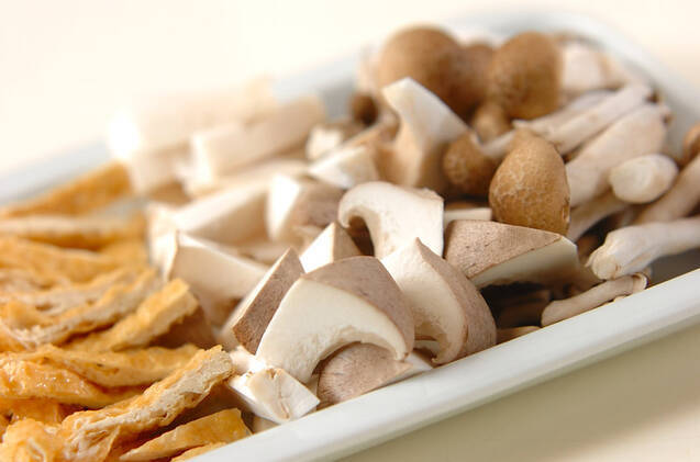 キノコ汁の作り方の手順1