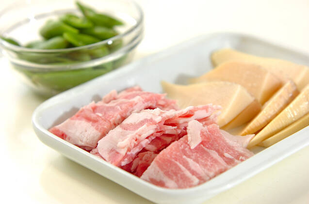 タケノコと豚の甘辛炒めの作り方の手順1