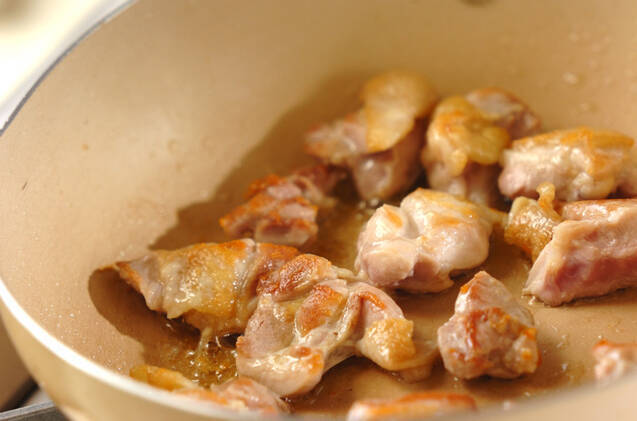 鶏肉と板コンの炒め煮の作り方の手順5