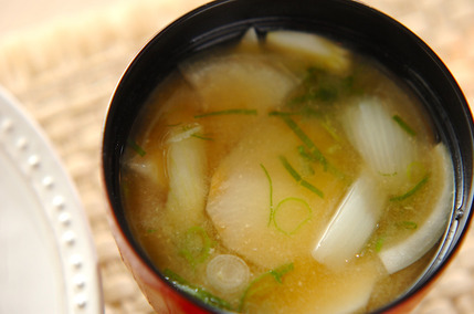 里芋のみそ汁