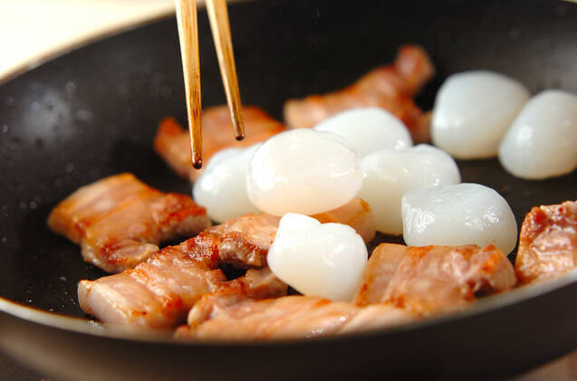 豚肉と玉コンニャクのうま煮の作り方の手順3