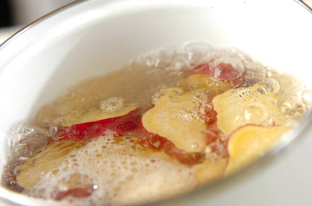 サツマイモのうま煮の作り方の手順2