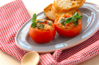 トマトカップグラタン