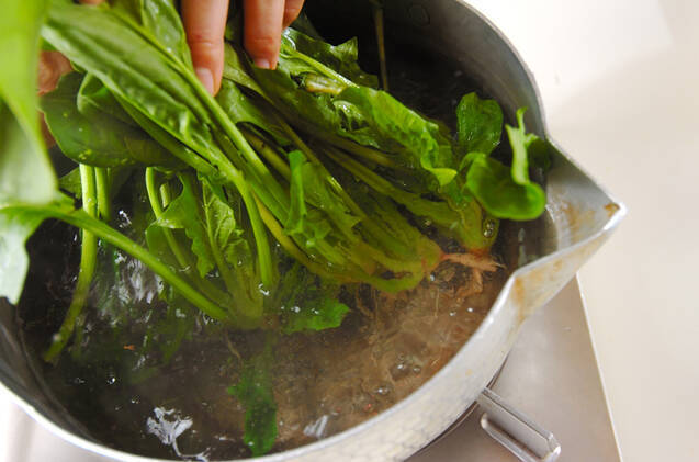 簡単！ほうれん草のおひたし 定番の作り方 無限に食べられる味わいの作り方の手順3