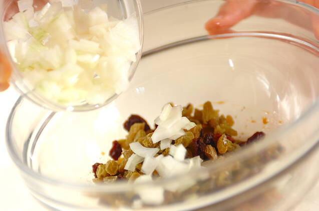 ブロッコリーサラダの作り方の手順1