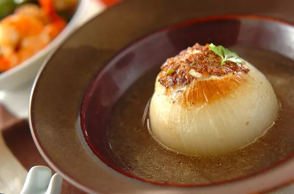 新玉ネギのひき肉詰め煮
