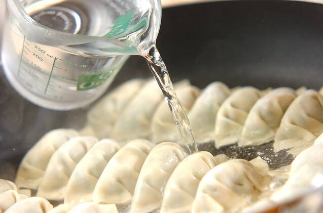 カレー風味餃子の作り方の手順7