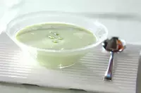 枝豆とカニの冷製和風スープ