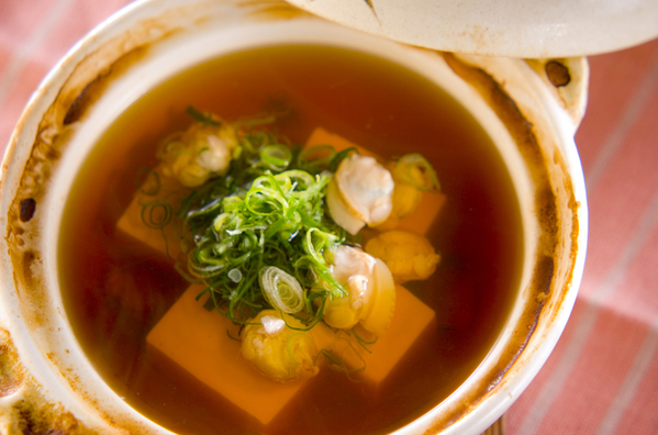 ふわっと溶ける簡単「湯豆腐」のレシピ。おすすめアレンジ７選＆タレの作り方も！の画像