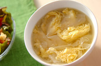ライスペーパー入りスープ