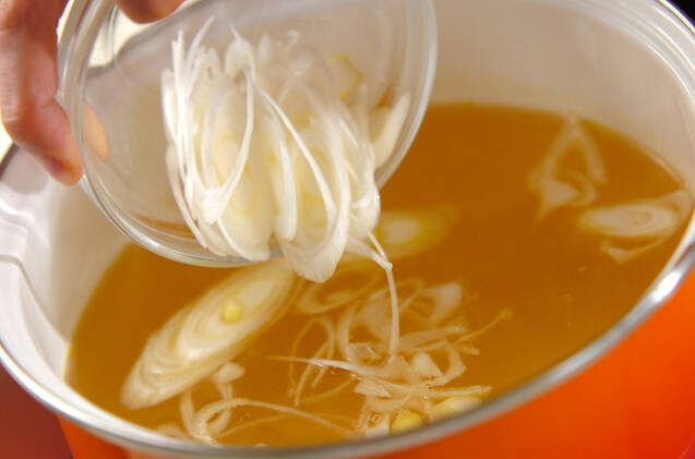ライスペーパー入りスープの作り方の手順3