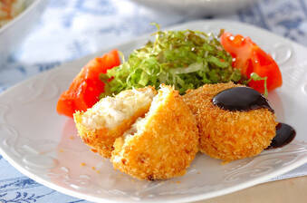 里芋のチーズコロッケ