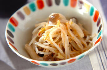 モヤシのザーサイ和え