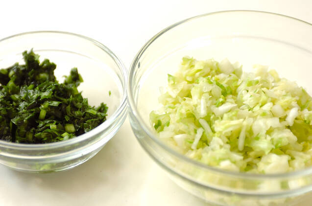 豚ニラ餃子の作り方の手順2