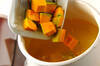 カボチャの鶏そぼろ汁の作り方の手順3