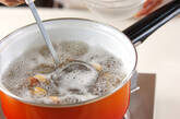 シイタケとアサリのスープの作り方1