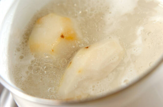 白みそのお雑煮の作り方の手順1