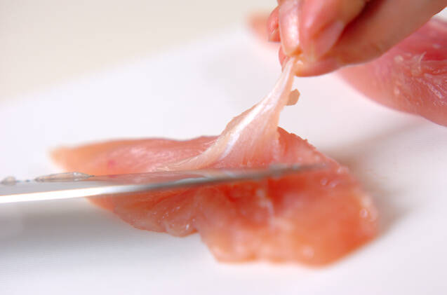 鶏ささ身のスープの作り方の手順1