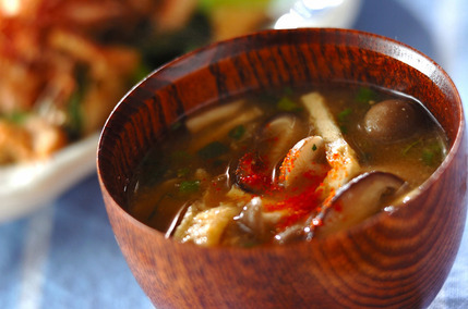 キノコの麦みそ汁