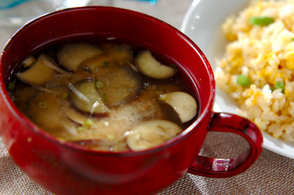 たっぷりナスのみそ汁