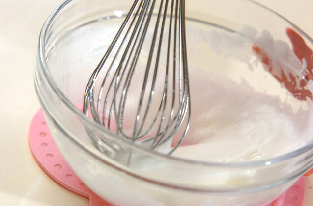 旨味たっぷり！ホタテ入り卵焼きチリソースがけの作り方の手順2