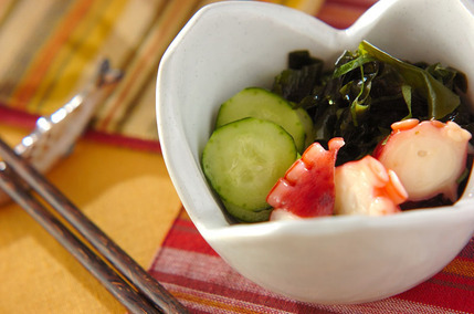 大葉入りタコの酢の物