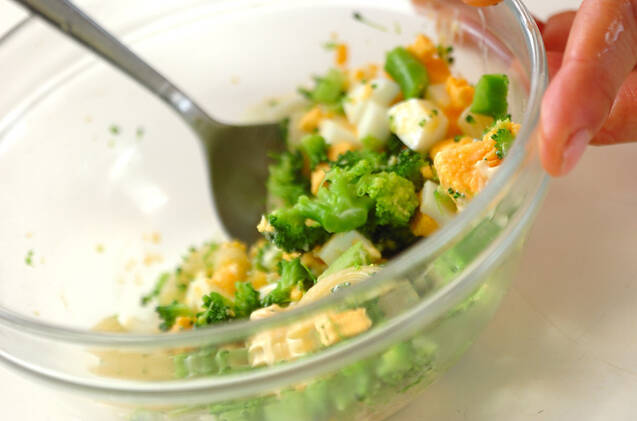 マカロニサラダの作り方の手順2