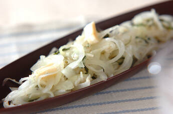 玉ネギとホタテのサラダ