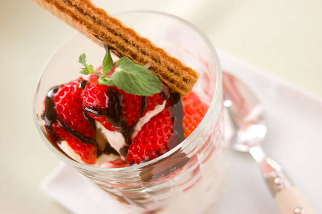 簡単イチゴパフェ